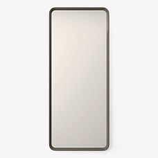 Крупный план текстуры бука, используемого в дизайне зеркала Aurora 008-007